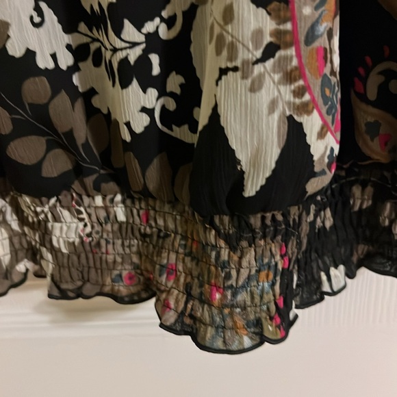 Cato fully lined sleeveless top for women’s with a cutout on the back. Sz L - Picture 2 of 8